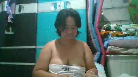 hotchicks4uxx online show from 25, 2, 2026