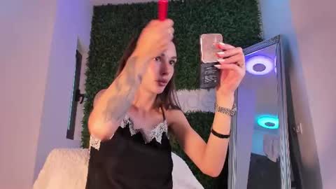 hotfallingdevil online show from 21, 6, 2026