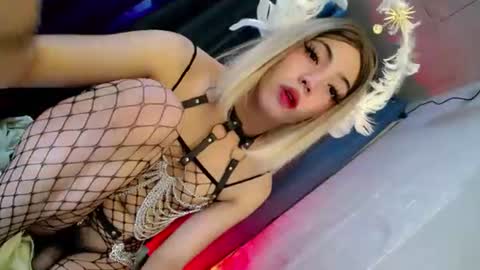 hotfucking_queen1111 online show from 17, 6, 2026