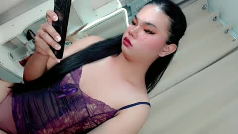 hotsiren101 online show from 14, 6, 2026
