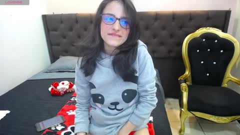 HottCandy21 online show from 7, 12, 2024