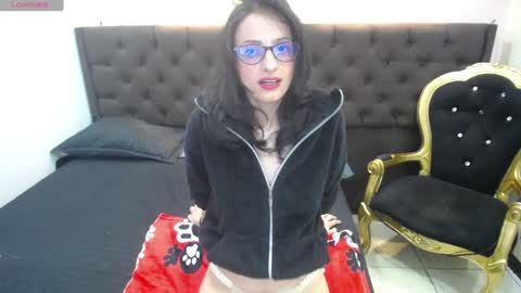 HottCandy21 online show from 10, 12, 2024