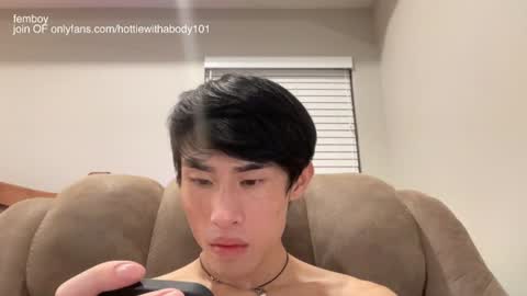hottiewithabody101 online show from 9, 6, 2026