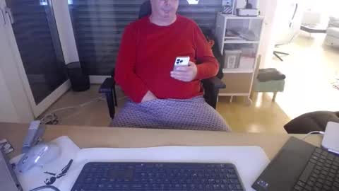 Snapshot of iandy12 chatting on 18, 5, 2026 iandy12 online show from 18, 5, 2026