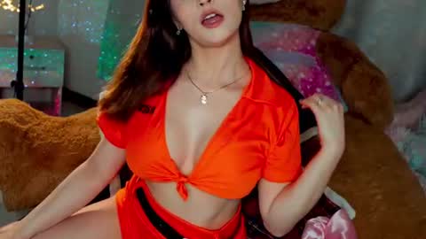 Joanna  Independent model. online show from 8, 6, 2026