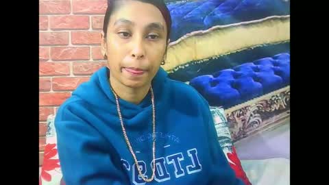 indiansexybutt4u2luv online show from 22, 6, 2026