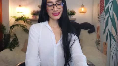 iris  online show from 13, 2, 2026