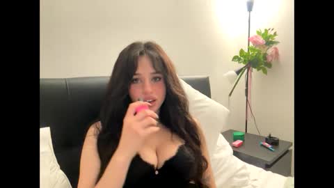irisbabyyyyyyy online show from 19, 5, 2026
