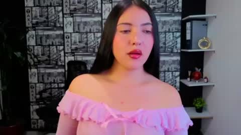Isa and Natasha online show from 18, 6, 2026
