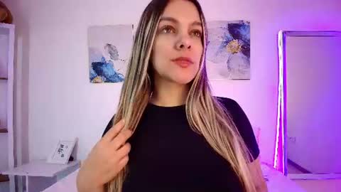 Isabella  online show from 19, 6, 2026