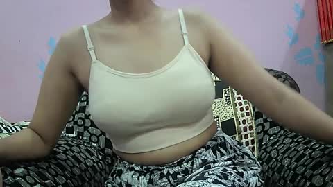 Snapshot of ishika_singh_ chatting on 31, 3, 2026 ishika_singh_ online show from 31, 3, 2026