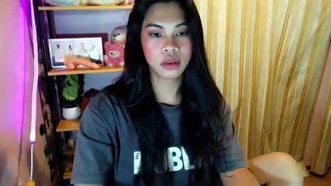 its_chloe20 online show from 11, 6, 2026