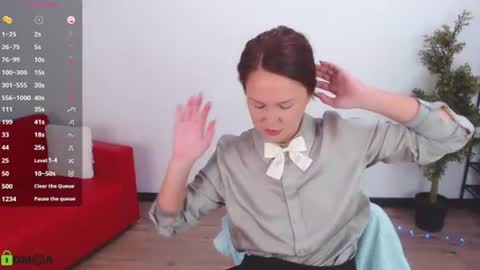 Queen of nylon  Victoria online show from 17, 6, 2026