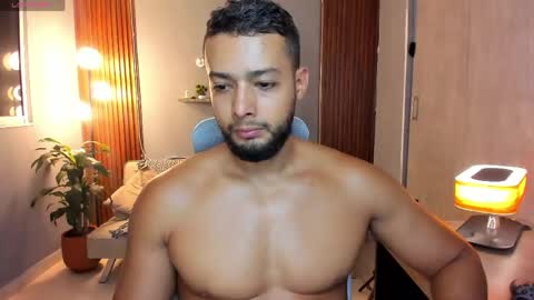 Calix  Independient model Insta and twt Calixsnake online show from 13, 5, 2026