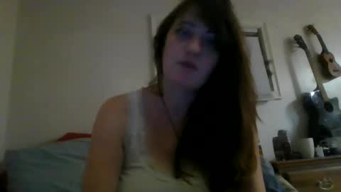 Jacqueline Stone online show from 23, 12, 2025