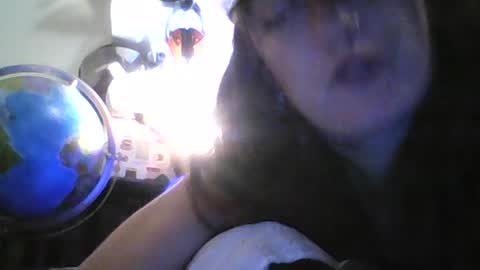 Jacqueline Stone online show from 22, 6, 2026