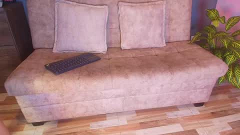 Snapshot of jade_brunnette chatting on 22, 4, 2026 Jade Brunete online show from 22, 4, 2026