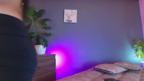 Snapshot of jade_brunnette chatting on 15, 5, 2026 Jade Brunete online show from 15, 5, 2026