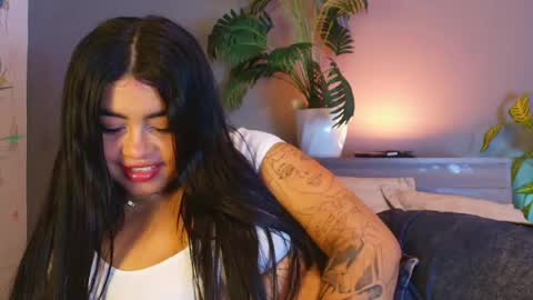 Snapshot of jade_brunnette chatting on 30, 5, 2026 Jade Brunete online show from 30, 5, 2026