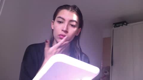 Jade online show from 7, 6, 2026