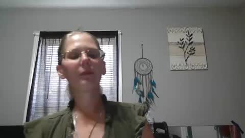 JadeLuv online show from 19, 6, 2026