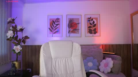 Jade Summer online show from 16, 6, 2026