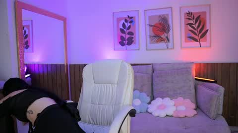 Jade Summer online show from 19, 6, 2026