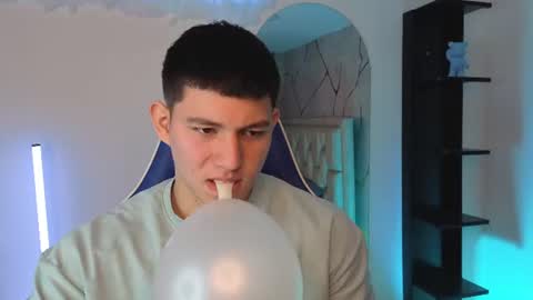 james_cr online show from 12, 6, 2026