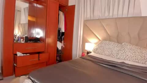 jasmin_melons online show from 18, 6, 2026