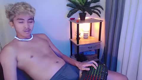 jaysee_hugecox online show from 3, 5, 2026