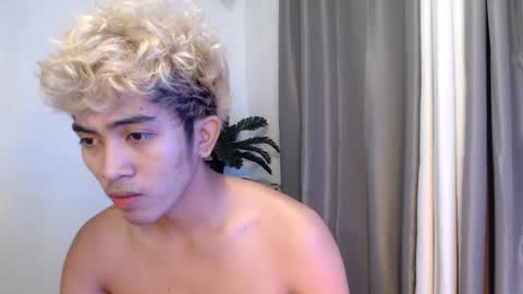 jaysee_hugecox online show from 4, 6, 2026