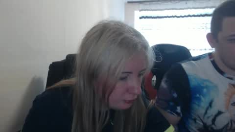 JenisAndPeter online show from 4, 6, 2026