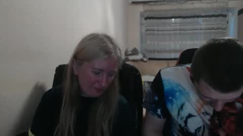 JenisAndPeter online show from 4, 6, 2026