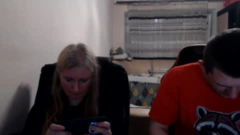 JenisAndPeter online show from 7, 6, 2026