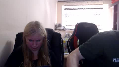 JenisAndPeter online show from 9, 6, 2026