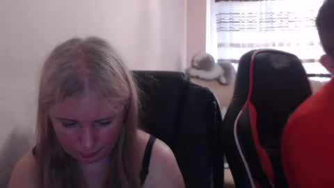 JenisAndPeter online show from 19, 6, 2026