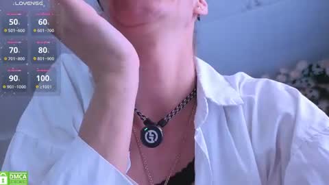 jesica_moon_peachyy online show from 12, 6, 2026