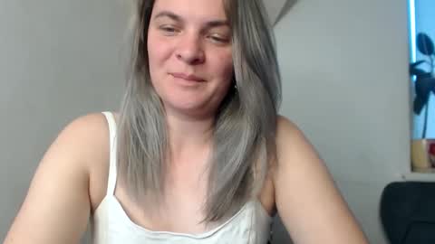 jessyangels online show from 15, 4, 2026