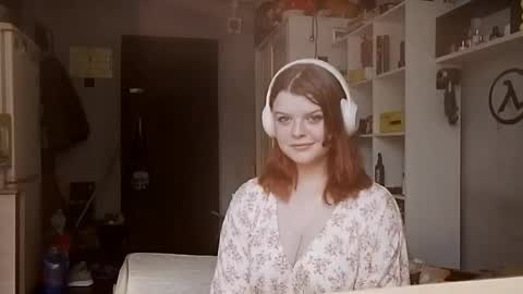 I am Gina ntmu Lets hit 10 Thumbs Up together online show from 9, 6, 2026