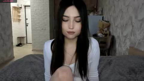 I am Gina ntmu Lets hit 10 Thumbs Up together online show from 18, 6, 2026