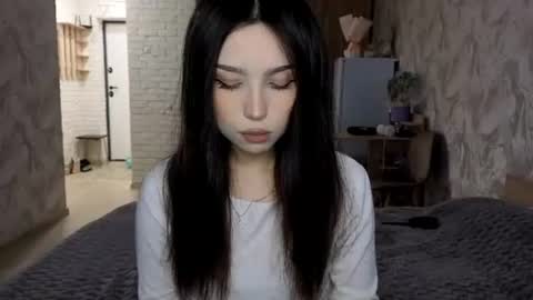 I am Gina ntmu Lets hit 10 Thumbs Up together online show from 27, 6, 2026