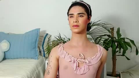 Jhuan Nhez online show from 15, 5, 2026