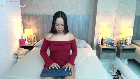 Jimena Salazar online show from 4, 6, 2026