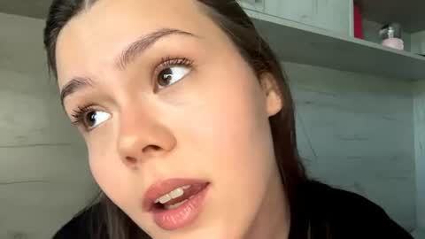Mila online show from 18, 6, 2026