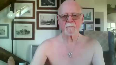 Snapshot of johnjuly1948 chatting on 13, 3, 2026 johnjuly1948 online show from 13, 3, 2026