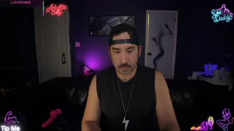 Snapshot of johnnyfromspace chatting on 4, 4, 2026 Johnny from Space online show from 4, 4, 2026
