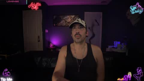 Snapshot of johnnyfromspace chatting on 5, 4, 2026 Johnny from Space online show from 5, 4, 2026