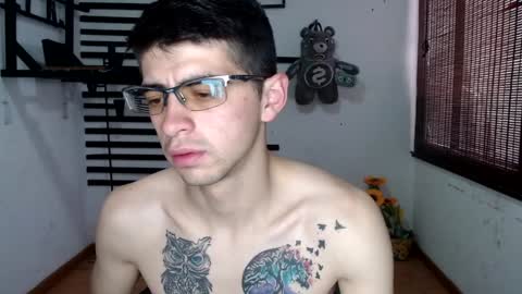 Snapshot of jordi_big_cock chatting on 1, 12, 2024 jordi_big_cock online show from 1, 12, 2024