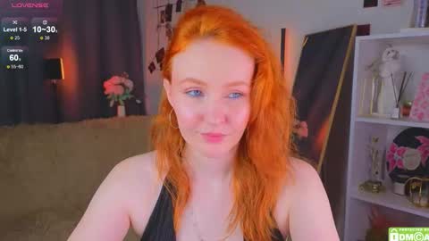 Snapshot of joyce_jones chatting on 18, 11, 2025 joyce_jones online show from 18, 11, 2025