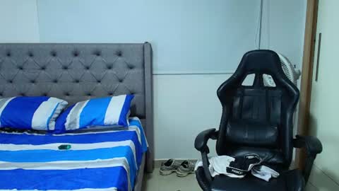 Snapshot of juan_gomez_1 chatting on 8, 7, 2026 juan_gomez_1 online show from 8, 7, 2026